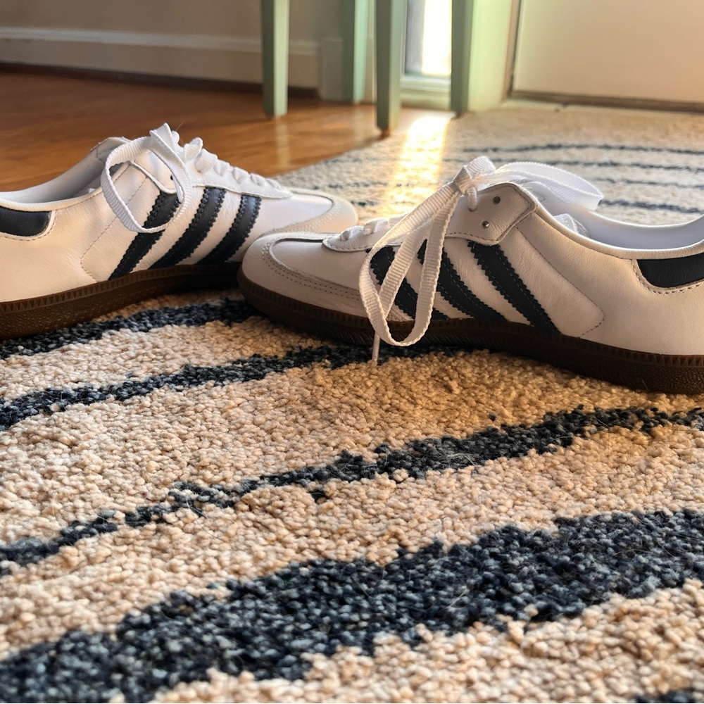 Adidas Samba Cloud White/Preloved Ink/Dash Gray size 4.5 US 6 EU 37-1/3 BNWOB! - Picture 5 of 8